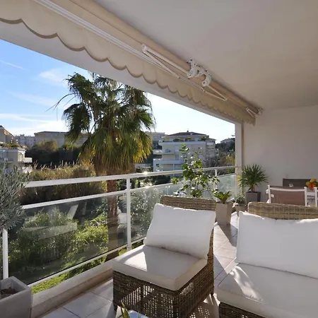 Elegant One-bedroom With Swimming Pool - Stayinantibes - Le Vallon *