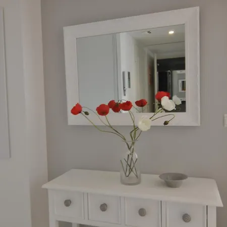 Apartament Elegant One-bedroom With Swimming Pool - Stayinantibes - Le Vallon *